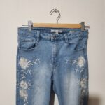 Sissyboy White Jeans  - 12/30